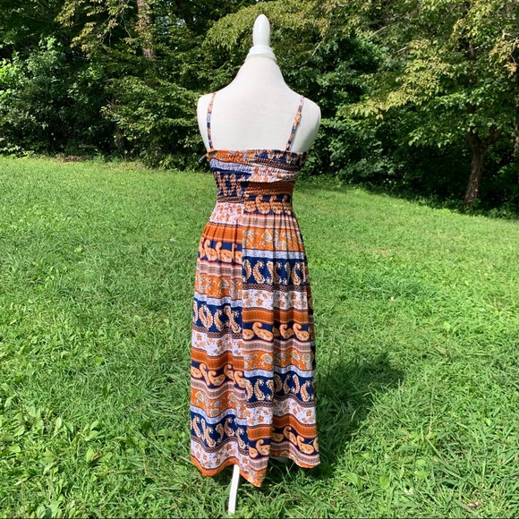 super cute, long dress! - Picture 2 of 5